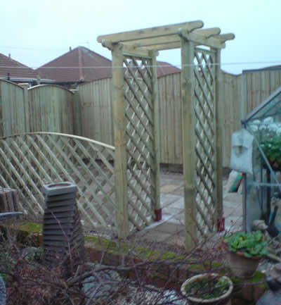 Trellis Archway image