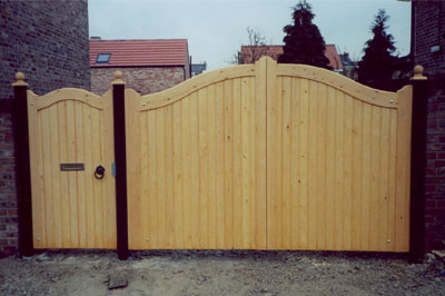 Bow Shaped Top Framed, Brace and Ledge image