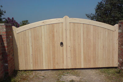 Arch Top, Brace and Ledge (Redwood) image