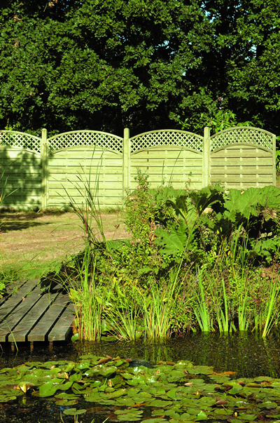 Arched lattice top