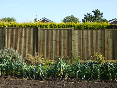 straight top fencing