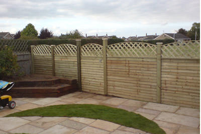 Horizontal with Diamond Trellis on Top image